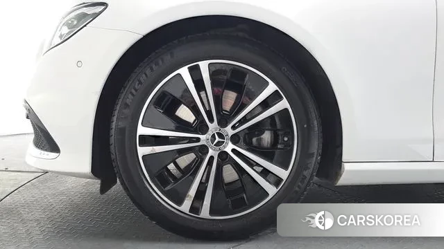 Mercedes-Benz E-Class W213 id 3716694 из Кореи 14