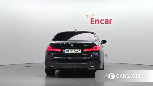 BMW 5 Series (G30) id 3395614 из Кореи 14