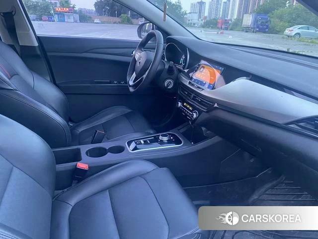 Chang'an Yidong EV 2023 Белый из Китая, фото 6