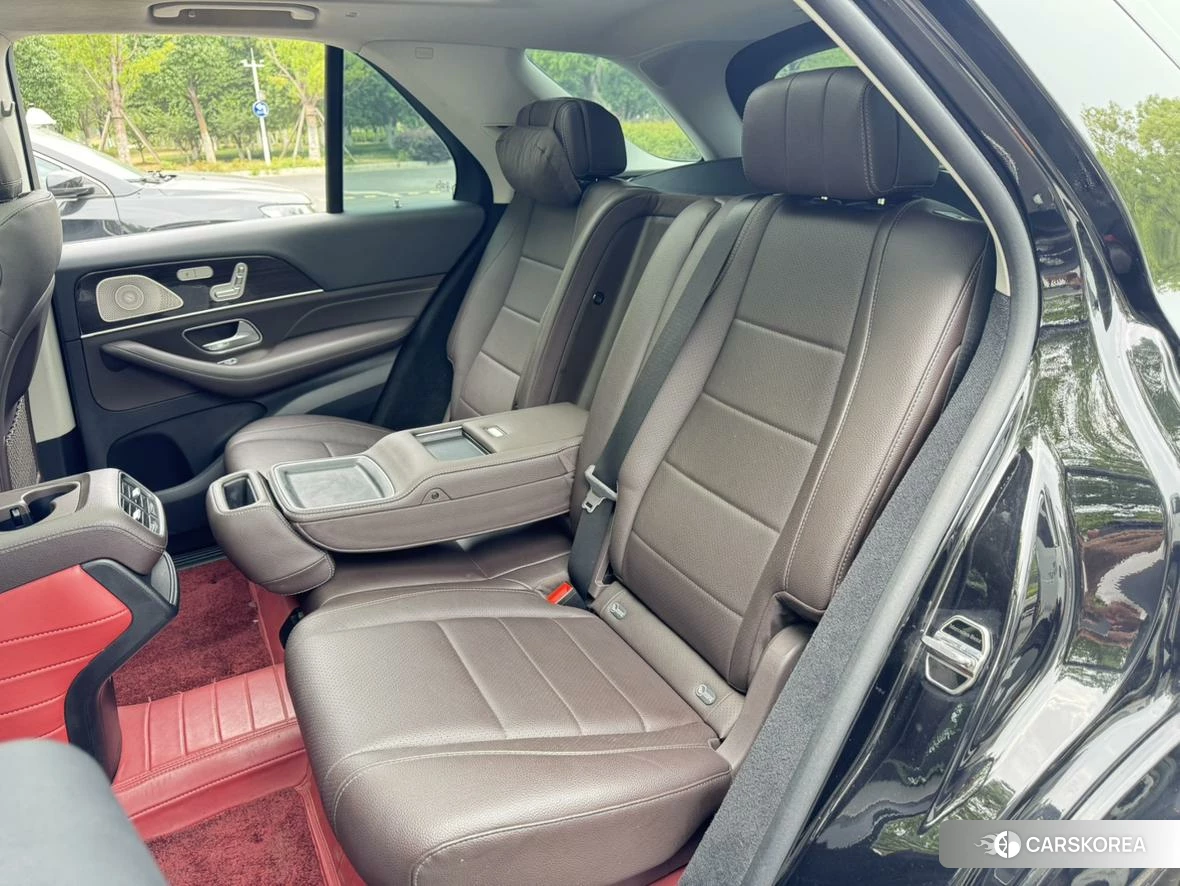 Mercedes-Benz GLE (import) 2021 Черный из Китая, фото 4