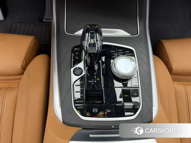 BMW X7 2022 Черный из Китая, фото 4