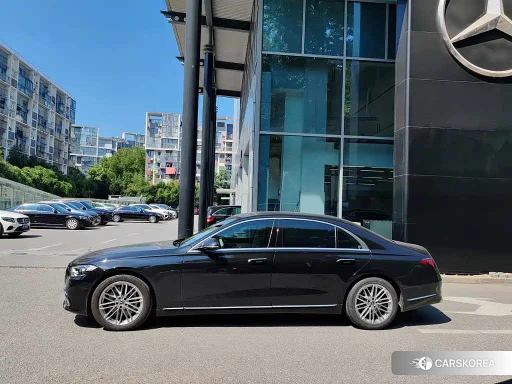 Mercedes-Benz S-Class 2022 Черный из Китая, фото 5