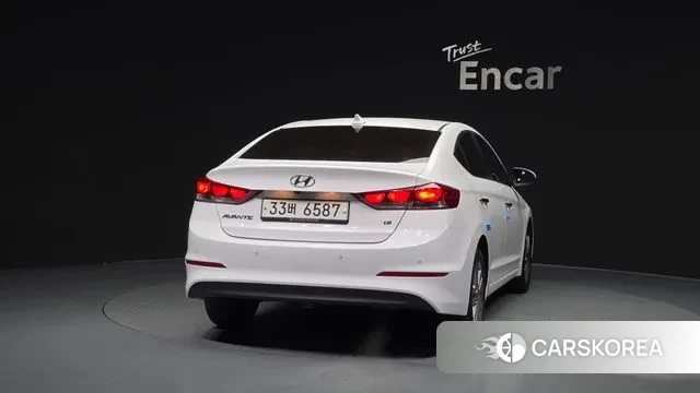 Hyundai Avante AD id 3672881 из Кореи 14