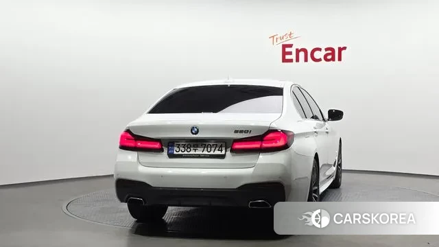 BMW 5 Series (G30) id 3043148 из Кореи 14