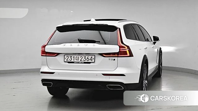Volvo V60 Cross-Country 2nd Generation id 4325571 из Кореи 14