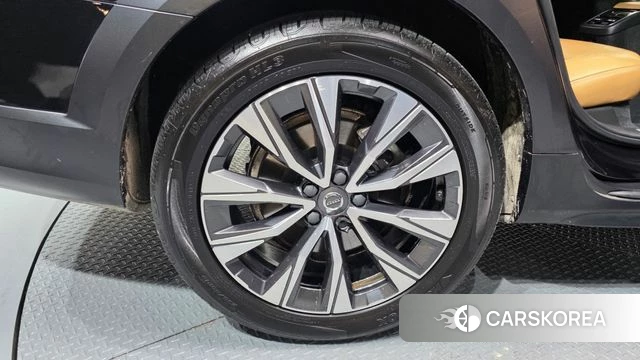Volvo V90 Cross-Country id 3936041 из Кореи 14