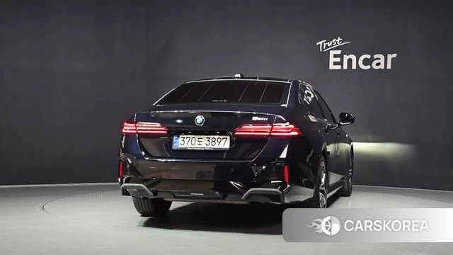 BMW 5 Series (G60) id 4635311 из Кореи 29