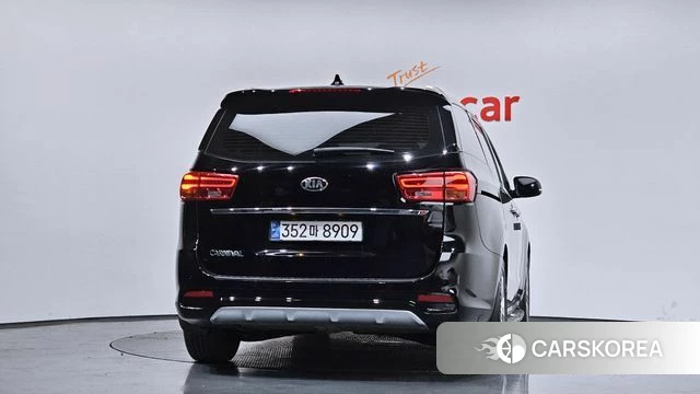 Kia The New Carnival id 3942504 из Кореи 14