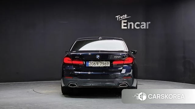 BMW 5 Series (G30) id 4618142 из Кореи 25