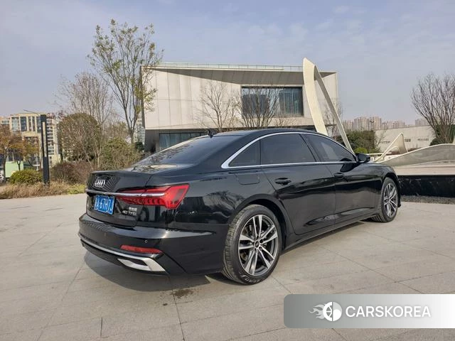 Audi A6L id 4263911 из Китая 22