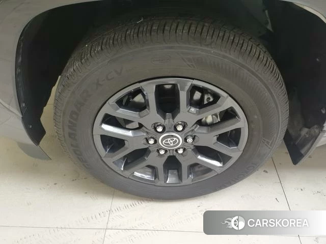 Toyota Sequoia 2023 Темно-серый из Китая, фото 5