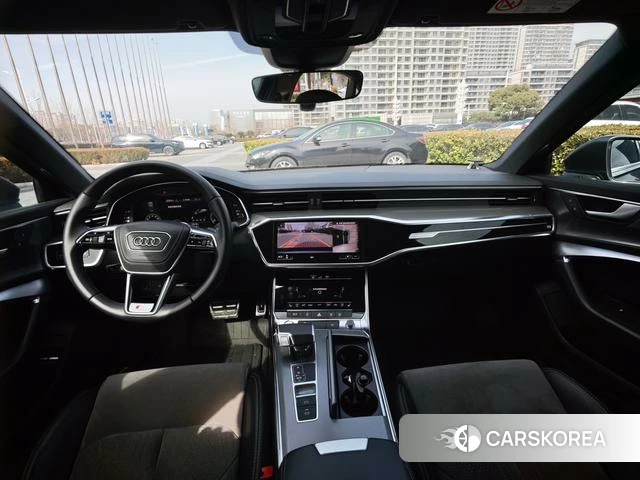 Audi A6L PHEV 2021 Темно-серый из Китая, фото 4