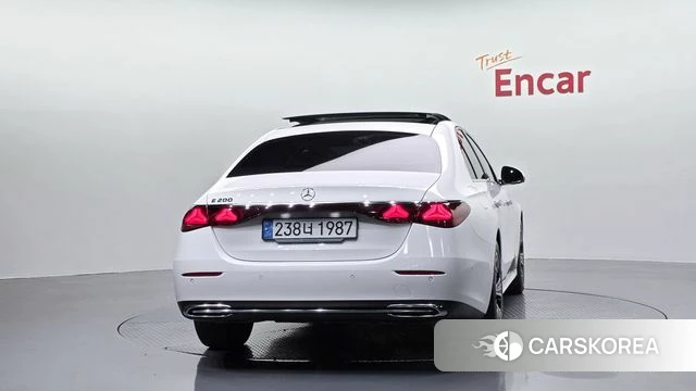 Mercedes-Benz E-Class W214 id 4516126 из Кореи 26