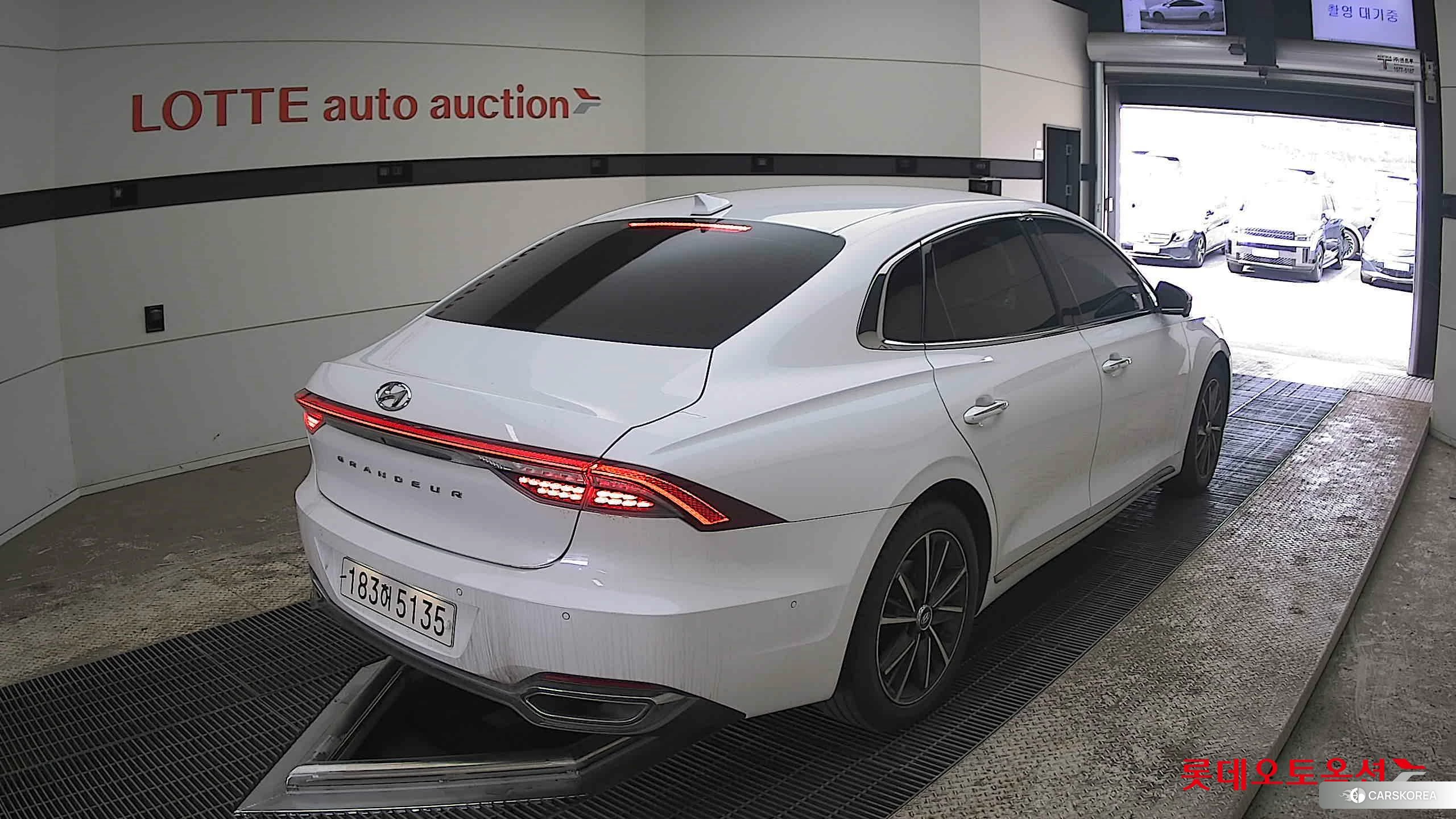 Hyundai Grandeur id 3888366 из Кореи 31