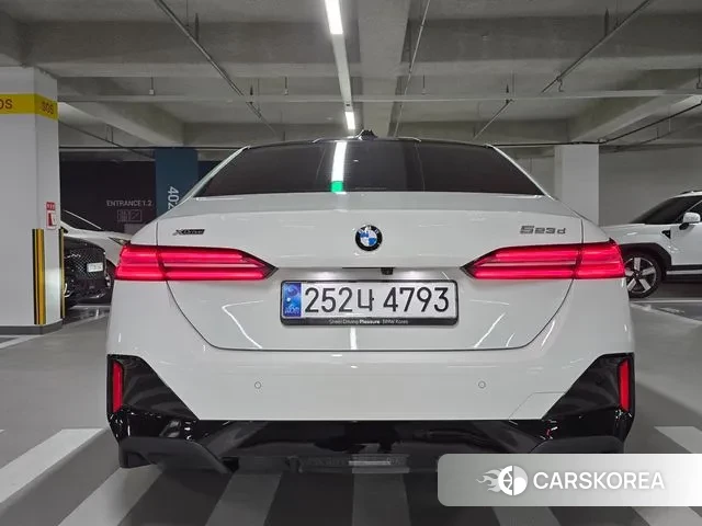 BMW 5 Series (G60) id 3340831 из Кореи 7