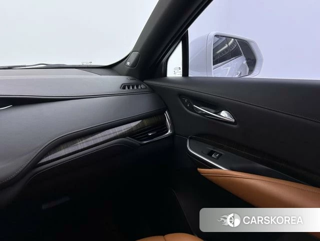 Cadillac XT4 id 4213609 из Китая 18