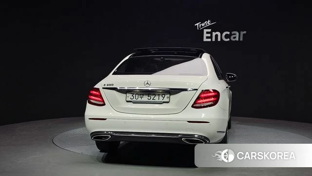 Mercedes-Benz E-Class W213 id 4331494 из Кореи 14
