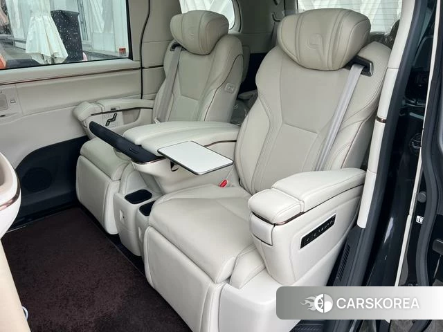 Lexus LM id 4278813 из Китая 12
