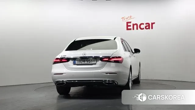 Mercedes-Benz E-Class W213 id 3708343 из Кореи 14