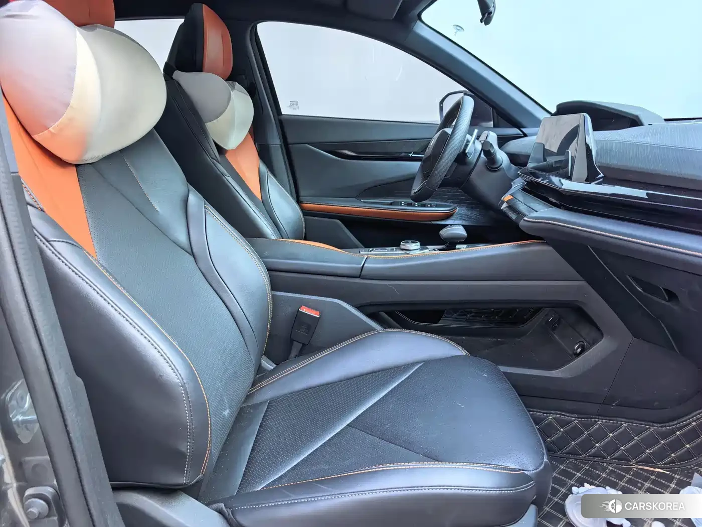 Chang'an UNI-V 2022 Silver/gray из Китая, фото 6
