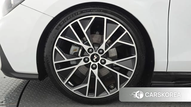 Hyundai i30 (PD) id 3942104 из Кореи 14