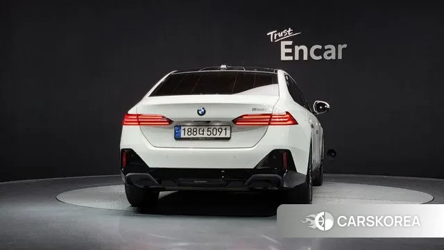 BMW 5 Series (G60) id 3021893 из Кореи 14