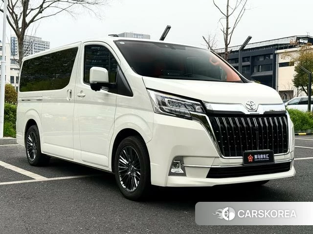 Toyota Hiace id 4368152 из Китая 8