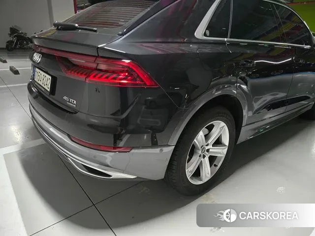 Audi Q8 (4M) 2022 Черный из Кореи, фото 4