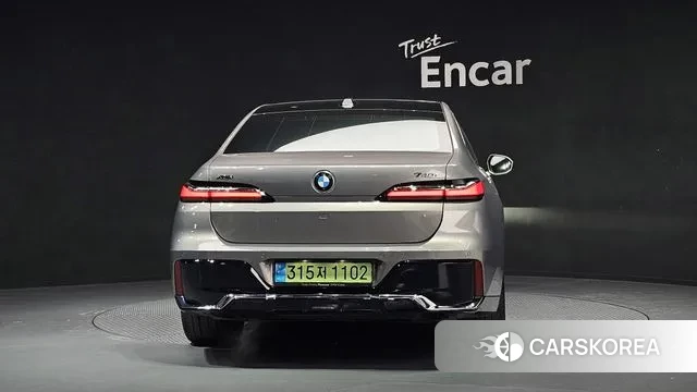 BMW 7 Series (G70) id 3571510 из Кореи 14