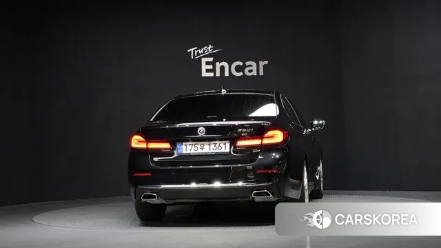 BMW 5 Series (G30) id 3031932 из Кореи 14