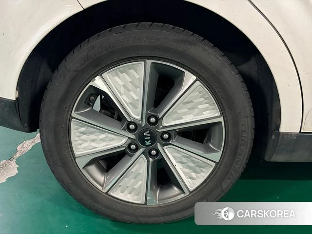Kia Soul Booster EV id 4317856 из Кореи 8