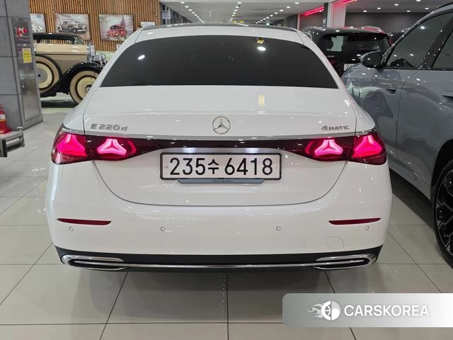 Mercedes-Benz E-Class W214 id 4665275 из Кореи 10