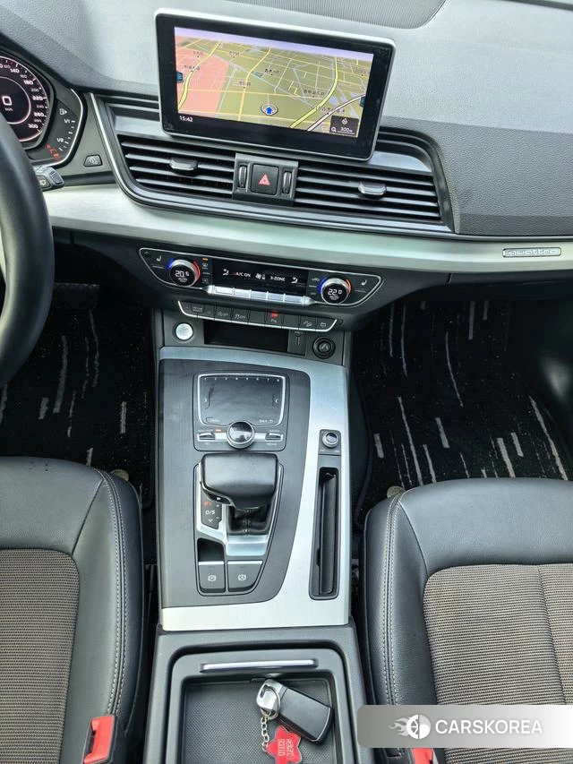 Audi Q5L id 4240747 из Китая 9