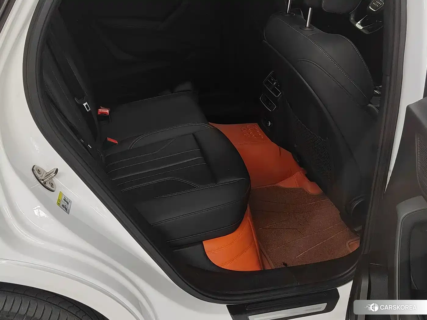 Audi Q5L id 4654630 из Китая 7