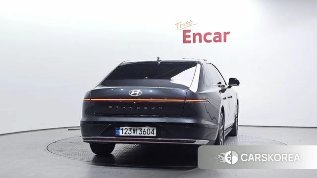 Hyundai Grandeur (GN7) id 3922459 из Кореи 14