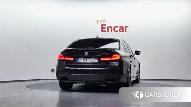 BMW 5 Series (G30) id 3497640 из Кореи 14