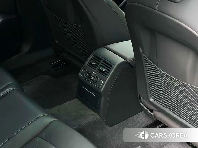 Audi A4L id 4365975 из Китая 15