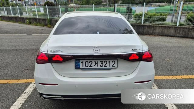 Mercedes-Benz E-Class W214 id 4248461 из Кореи 9