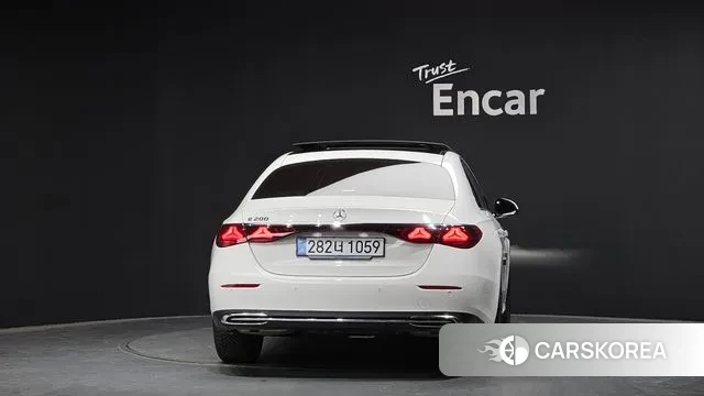 Mercedes-Benz E-Class W214 id 3769506 из Кореи 14