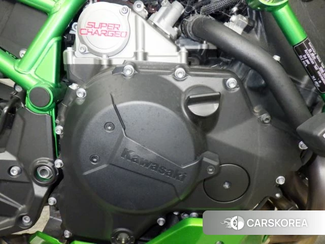 Engine photo