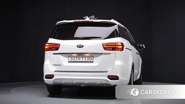 Kia The New Carnival id 3319193 из Кореи 14