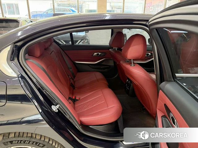 BMW 3 series id 4353342 из Китая 17