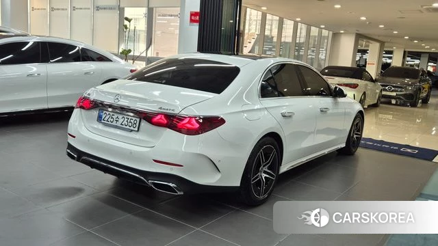 Mercedes-Benz E-Class W214 id 3952645 из Кореи 14