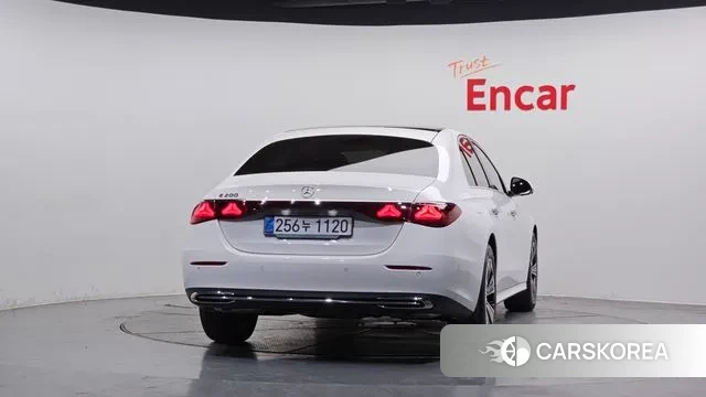 Mercedes-Benz E-Class W214 id 3775696 из Кореи 14