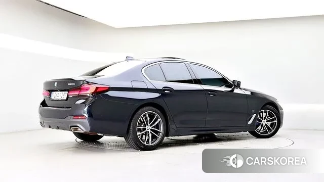 BMW 5 Series (G30) id 3011409 из Кореи 14