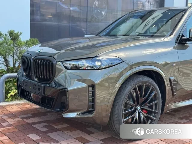 BMW X5 (G05) 2025 Золотой из Кореи, фото 5