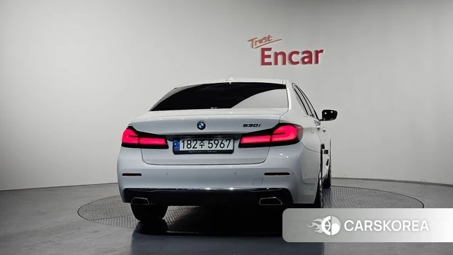 BMW 5 Series (G30) id 3843416 из Кореи 14