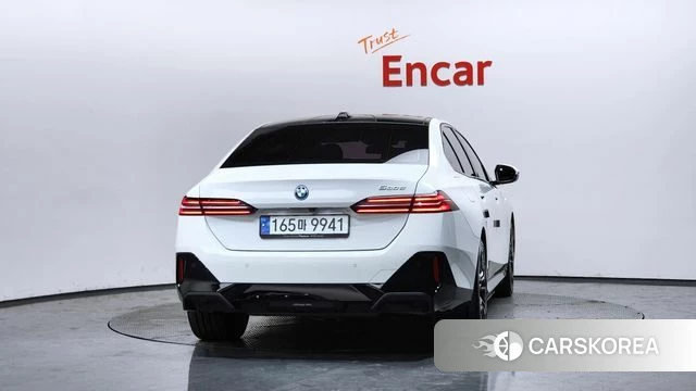 BMW 5 Series (G60) id 4579002 из Кореи 30
