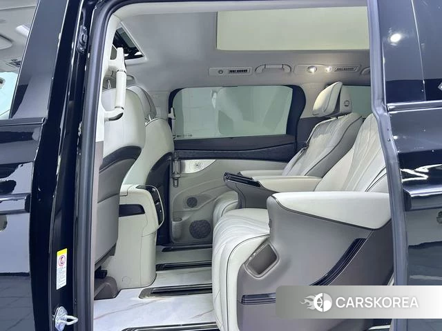 Denza D9 DM 2023 Черный из Китая, фото 6