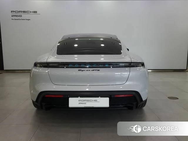 Porsche Taycan id 4462543 из Кореи 14